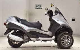 PIAGGIO MP3 250