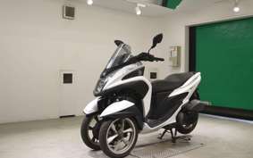 YAMAHA TRICITY 125 SE82J