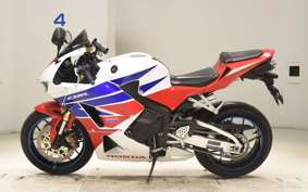 HONDA CBR600RR A 2013 PC40