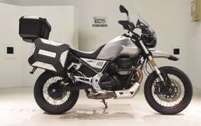 MOTO GUZZI V85 TT 2022