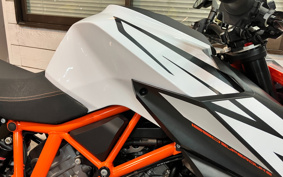 KTM 1290 SUPER DUKE R 2020 V3940
