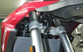 SUZUKI Vストローム800 2025 EM1BA