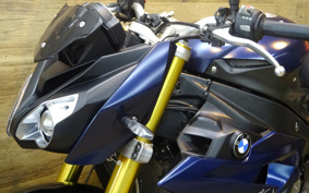BMW S1000R 2014 0D02