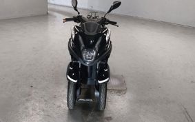 YAMAHA TRICITY 125 SE82J