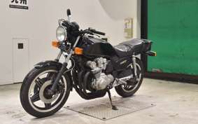 HONDA CB900F 2024
