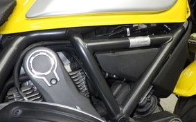 DUCATI SCRAMBLER ICON 2015
