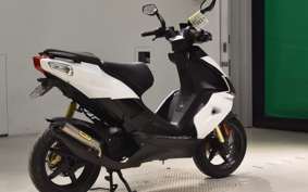 APRILIA SR50R