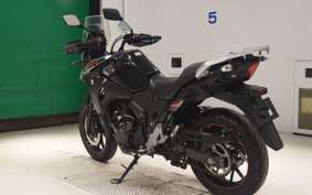 SUZUKI Vｽﾄﾛｰﾑ250A