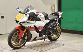 YAMAHA YZF-R1 2022 RN65J