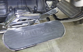 TRIUMPH ROCKET III CLASSIC 2010