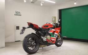 DUCATI パニガーレV2ベイリス 2018