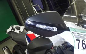 BMW M1000RR 2025