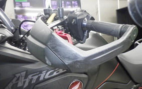 HONDA CRF1000L AFRICA TWIN 2019 SD04