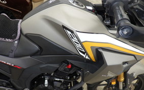 HONDA CB200X
