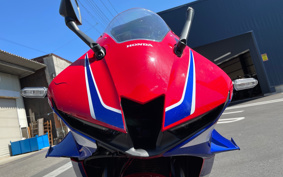 HONDA CBR600RR ABS 2025 PC40