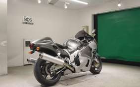 SUZUKI GSX-1300R HAYABUSA 2002