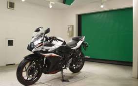 SUZUKI GSX250 R