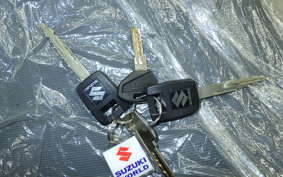 SUZUKI Vｽﾄﾛｰﾑ1000A 2015 VU51A