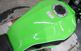 KAWASAKI ZRX400 ZR400E
