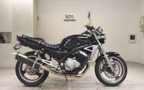 KAWASAKI BALIUS 250 Gen.2 2002 ZR250B