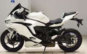 KAWASAKI ZX-25R ZX250E