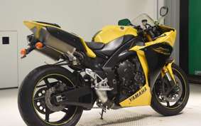 YAMAHA YZF-R1 2011