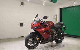 TRIUMPH DAYTONA 660 2024