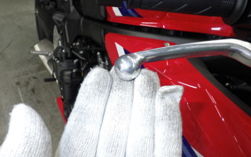 HONDA CB650R E-Clutch 2026 RH17