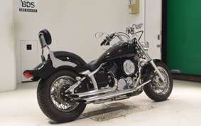 YAMAHA DRAGSTAR 1100 CLASSIC 2005 VP13J