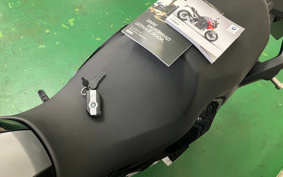 BMW F900R STANDARD 2020 0K11