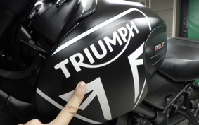 TRIUMPH TRIDENT 660 2021