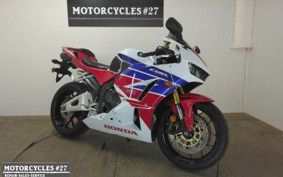 HONDA CBR600RR 2016 PC40