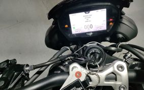TRIUMPH STREET TRIPLE RS HDA614
