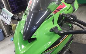 KAWASAKI ZX-25R ZX250E