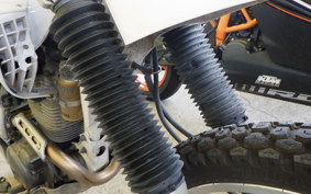 YAMAHA SEROW 225 W 4JG