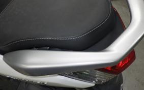 YAMAHA N-MAX 2001 SED6J