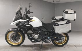 SUZUKI DL650 ( V-Strom 650 ) C733A