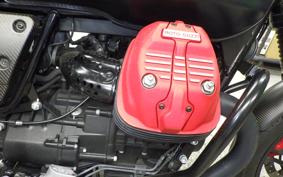 MOTO GUZZI V7 CARBON 2019