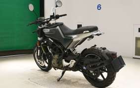 HUSQVARNA SVARTPILEN 250 2013