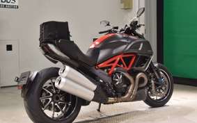 DUCATI DIAVEL Carbon 2012