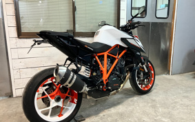 KTM 1290 SUPER DUKE R 2020 V3940