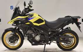 SUZUKI DL650 ( V-Strom 650 ) XTA 2022 C733A