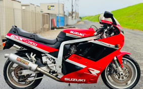 SUZUKI GSX-R1100 GV73A