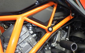 KTM 1290 SUPER DUKE R 2015