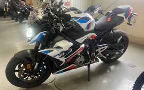 BMW M1000R 2023 0E81
