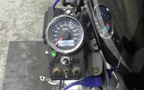 HARLEY XLH883 HUGGER 2002