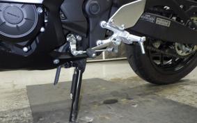 YAMAHA YZF R-3 2025 RH21J