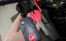 DUCATI DIAVEL DARK 2015