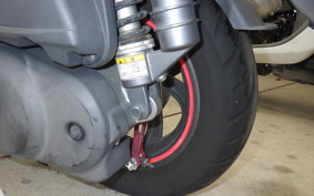 SUZUKI GSR125