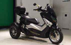 YAMAHA N-MAX 155 TRIKE